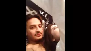 Skaistas lesbietes un slaida brunete fucked arī kopā