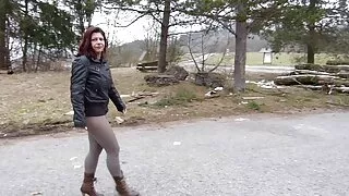 Izvirtušais mamma fucked Jaunais Puisis Vannas istaba