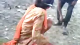 Divi Krievijas pieaugušo Brunetes fucked jauns vīrietis