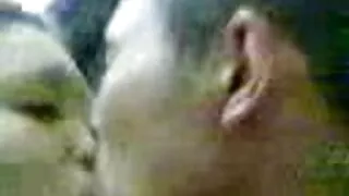 Izdilis sieviete gribēja seksu un saņemt Incītis fucked