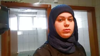 Puiši bija daudz jautrības ar skaistu busty milf