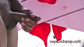 Jāšanās Dēls un māte, kas cieta no trūkuma Dzimums