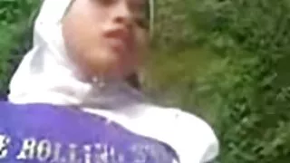 Meitene fucked putnu vilcienā ar savu draugu