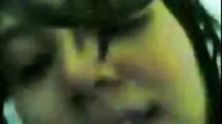 Meitene fucked visās caurumiem un saņēma maksu par cum Par Viņas Diezgan Sejas