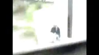 Krievijas slim meitene fucked visās caurumiem uz veco gultu